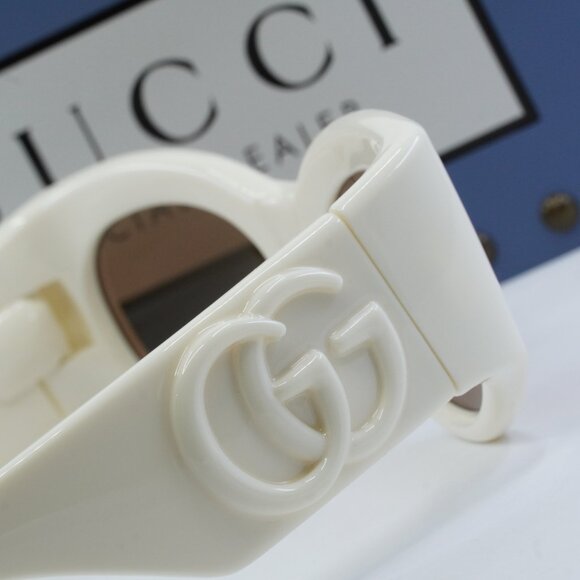 Gucci GG1544S 004 Cat Eye Sunglasses – Ivory main image 9